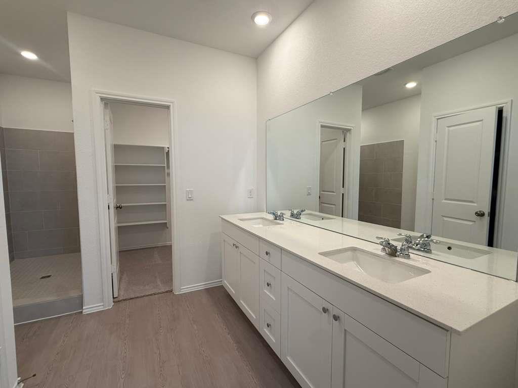 114 Brabham Loop Hutto TX 78634