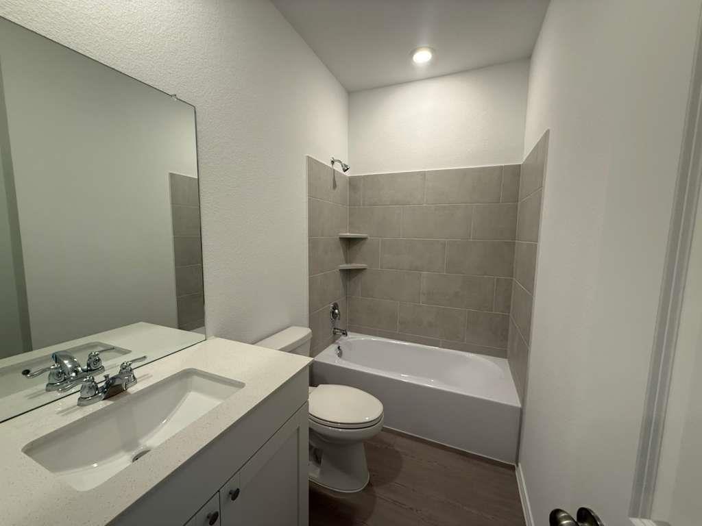 114 Brabham Loop Hutto TX 78634