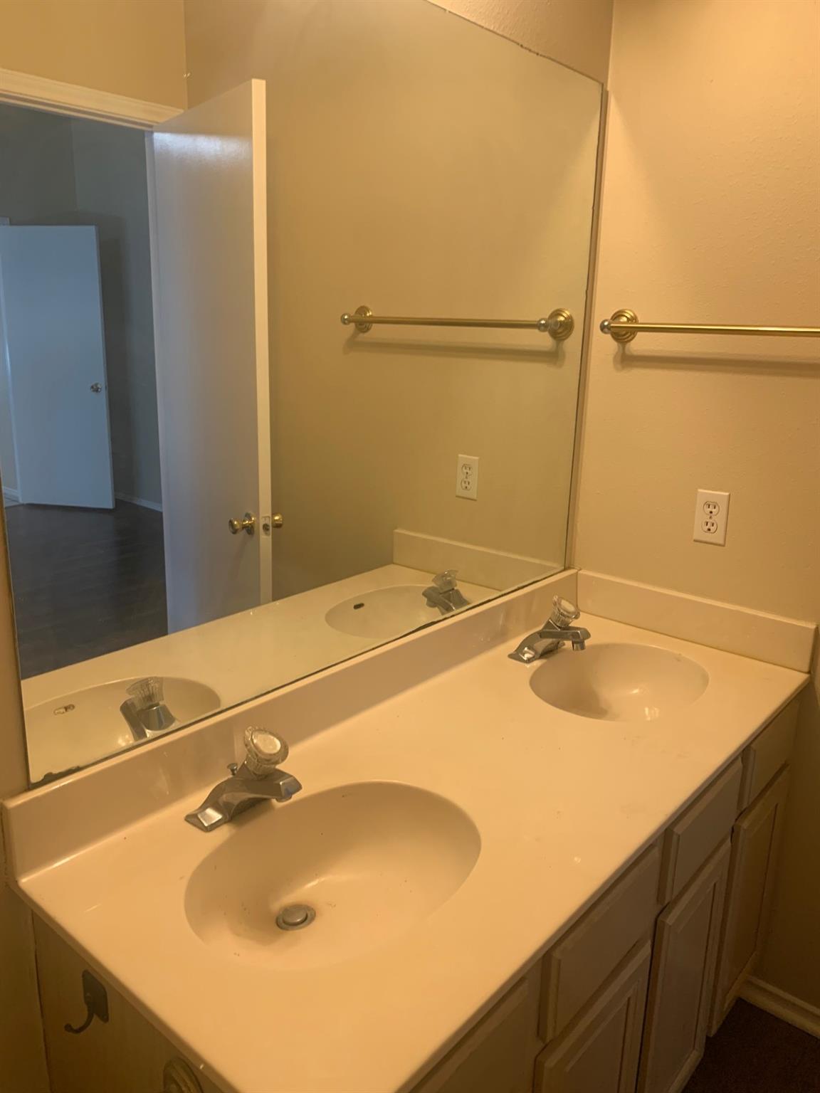 1507 Parkwood Drive Leander TX 78641