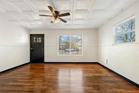 6915 Providence Avenue Austin TX 78752