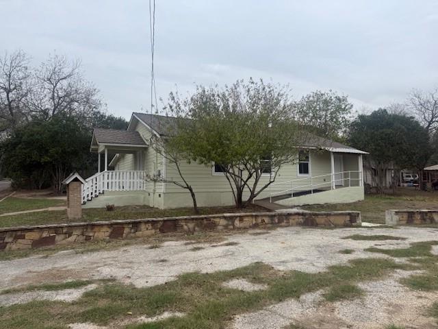 823 Monterrey Street Lockhart TX 78644