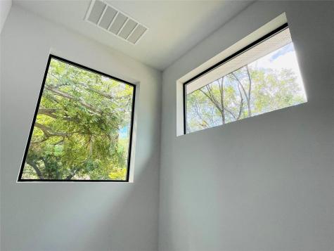 2009 Canterbury Street Austin TX 78702
