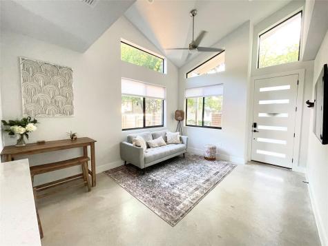 2009 Canterbury Street Austin TX 78702