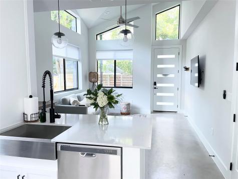 2009 Canterbury Street Austin TX 78702