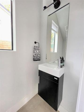 2009 Canterbury Street Austin TX 78702