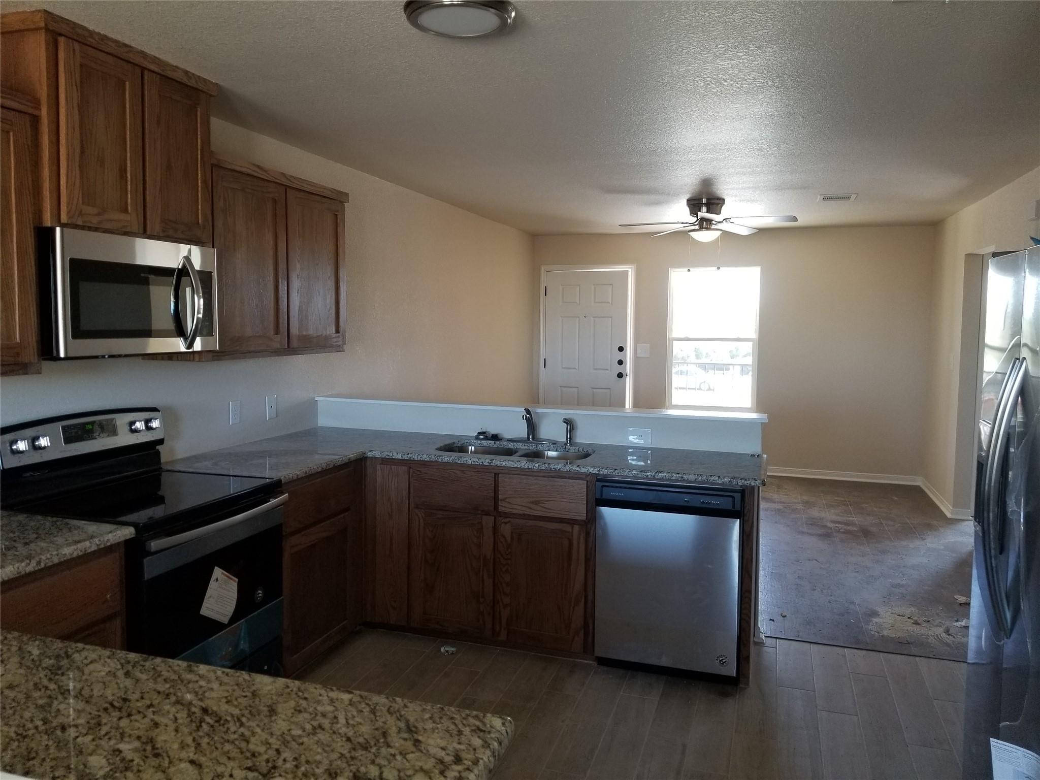 92 Sandstone Drive Jarrell TX 76537