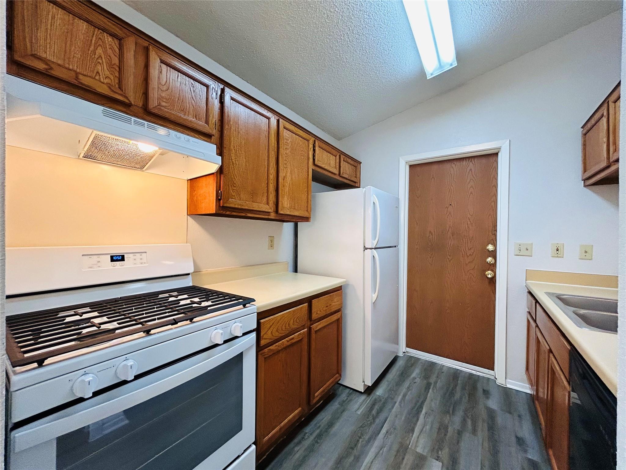 416 Greenlawn Boulevard Round Rock TX 78664