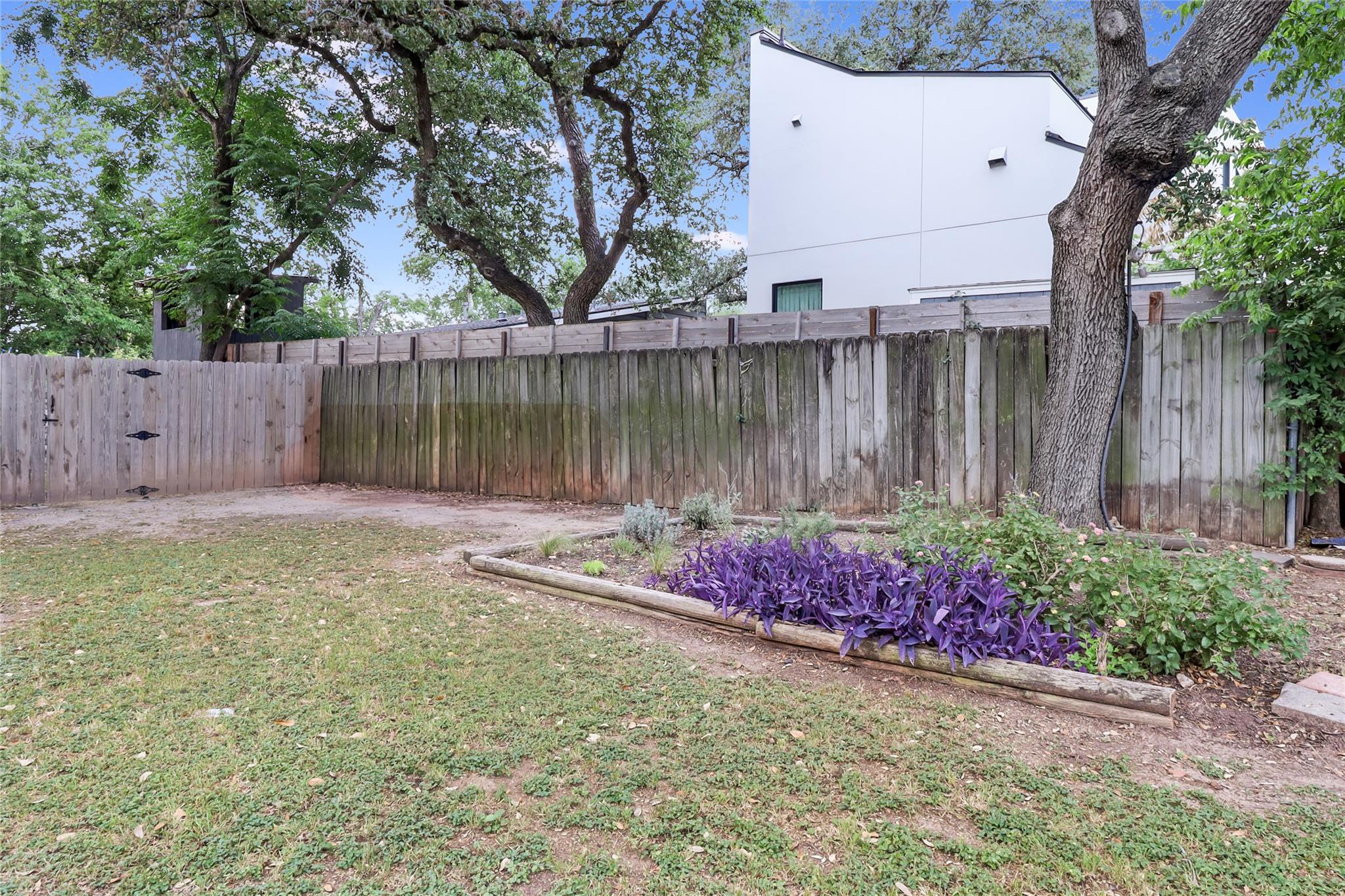 1805 Bouldin Avenue Austin TX 78704