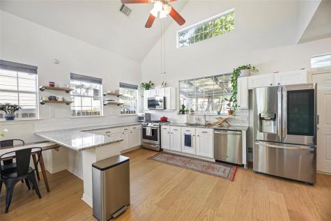 2921 E 14th Street Austin TX 78702