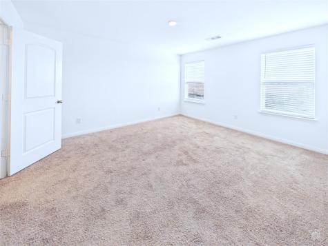 525 Riverdale Drive Jarrell TX 76537