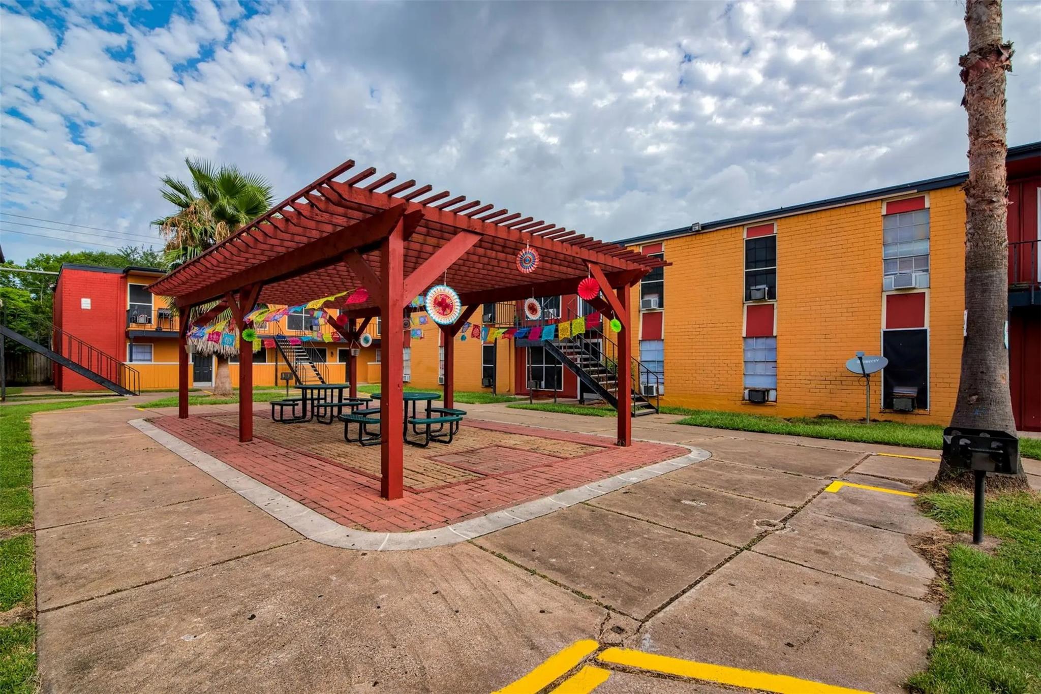 4300 S Shaver Street Houston TX 77034
