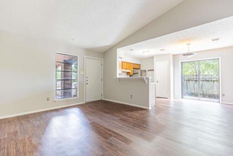 6201 Berkett Cove Austin TX 78745