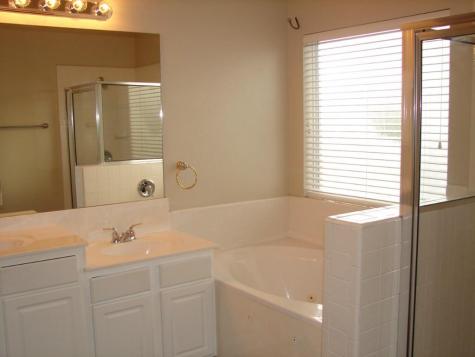 1720 Lynnville Trail Austin TX 78727