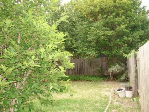 1720 Lynnville Trail Austin TX 78727