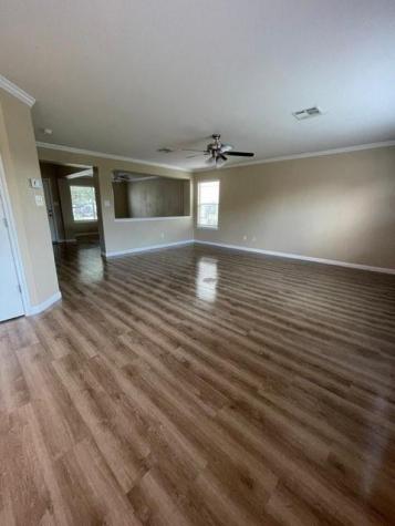 128 Phillips Street Hutto TX 78634