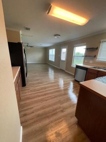 128 Phillips Street Hutto TX 78634