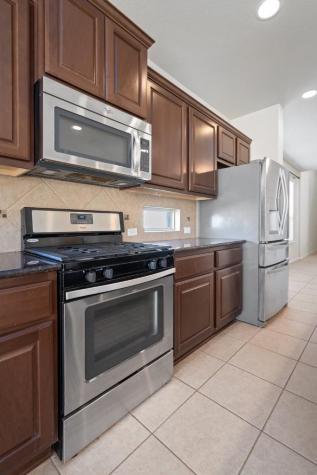 119 Buescher Cove Hutto TX 78634