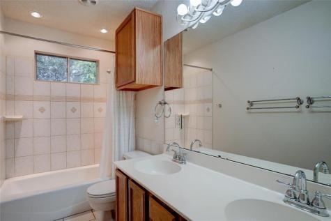 7604 Napier Trail Austin TX 78729