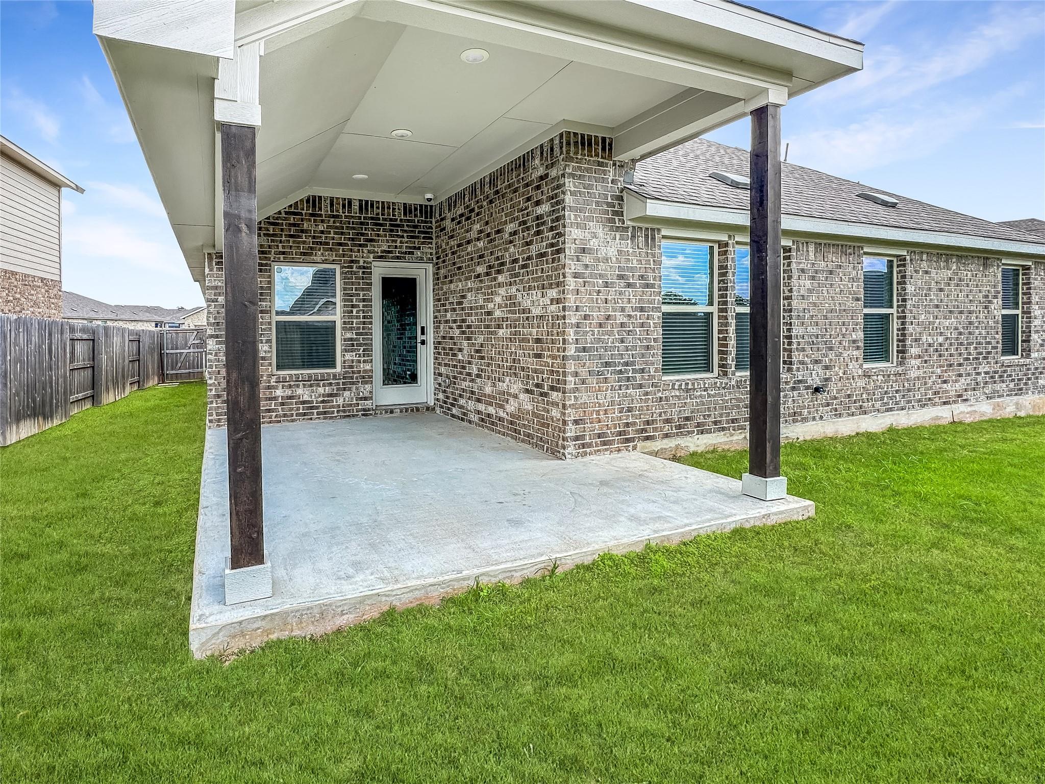 126 Acacia Pass Bastrop TX 78602