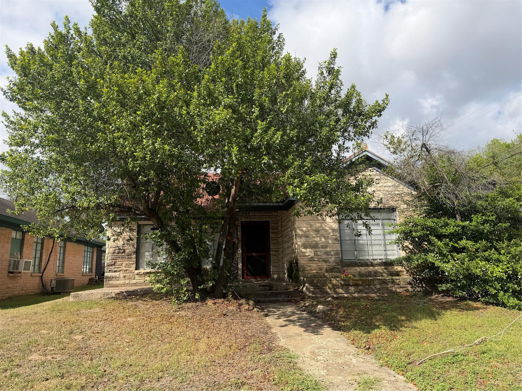 511 Bowser Street Rockdale TX 76567