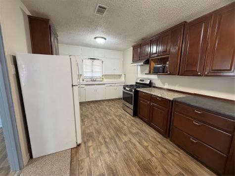 511 Bowser Street Rockdale TX 76567