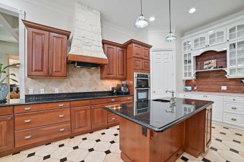 500 Konstanty Circle West Lake Hills TX 78746