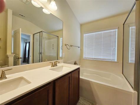 18205 Bandelier Drive Pflugerville TX 78660
