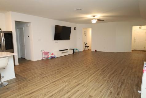 202 Coventry Drive Hutto TX 78634
