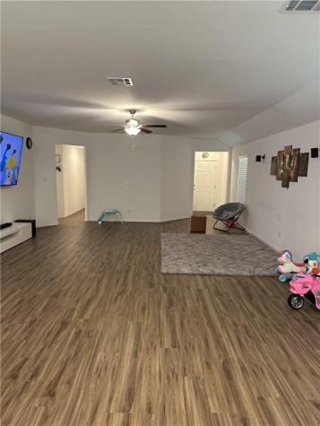 202 Coventry Drive Hutto TX 78634