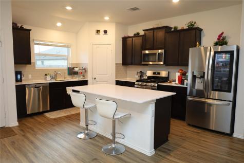 202 Coventry Drive Hutto TX 78634
