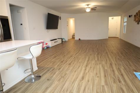 202 Coventry Drive Hutto TX 78634