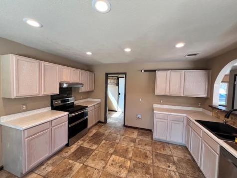 1806 Candlelight Drive Leander TX 78641