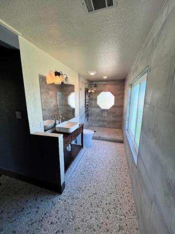 1806 Candlelight Drive Leander TX 78641