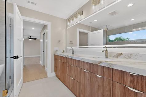 5018 Highland Court Austin TX 78731