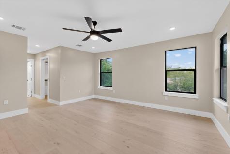 5018 Highland Court Austin TX 78731