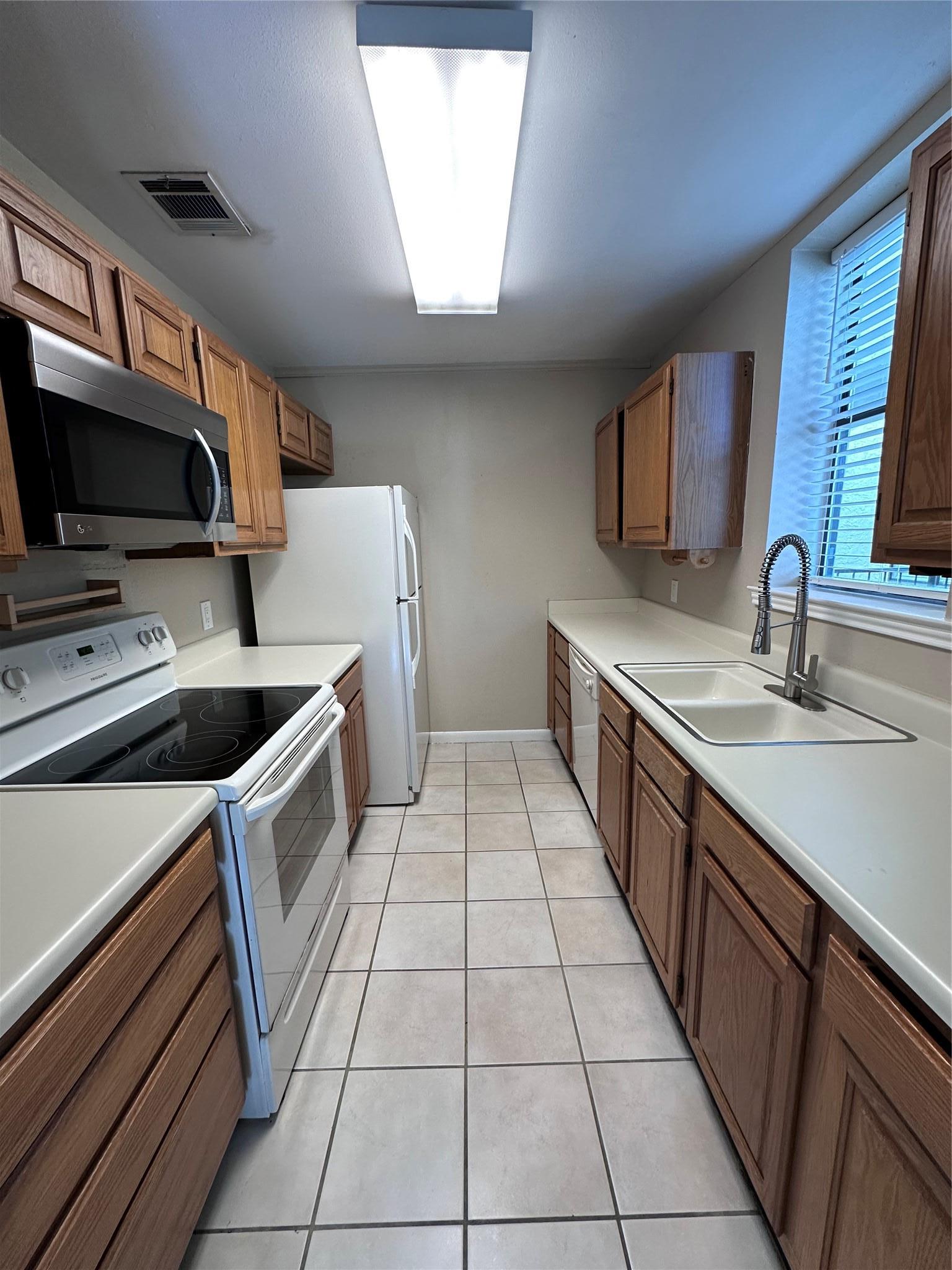 2409 Leon Street Austin TX 78705