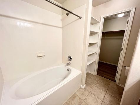 147 Wildfire Cove Buda TX 78610