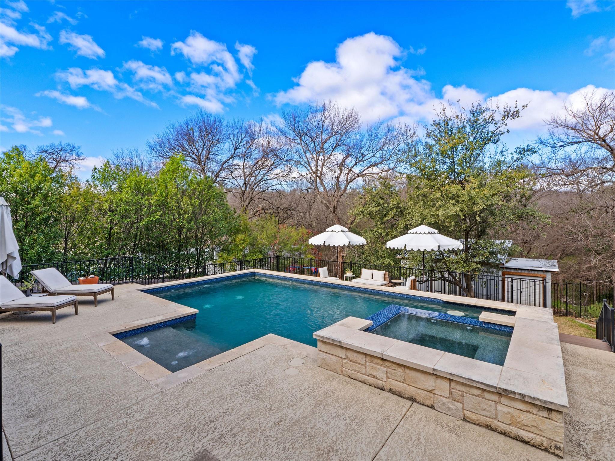 1006 Meriden Lane Austin TX 78703
