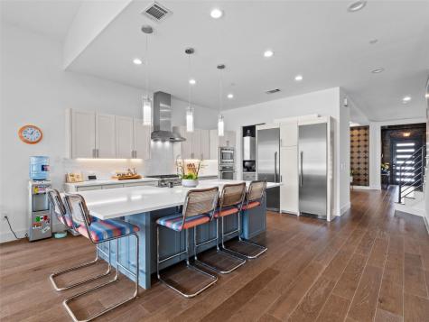 1006 Meriden Lane Austin TX 78703