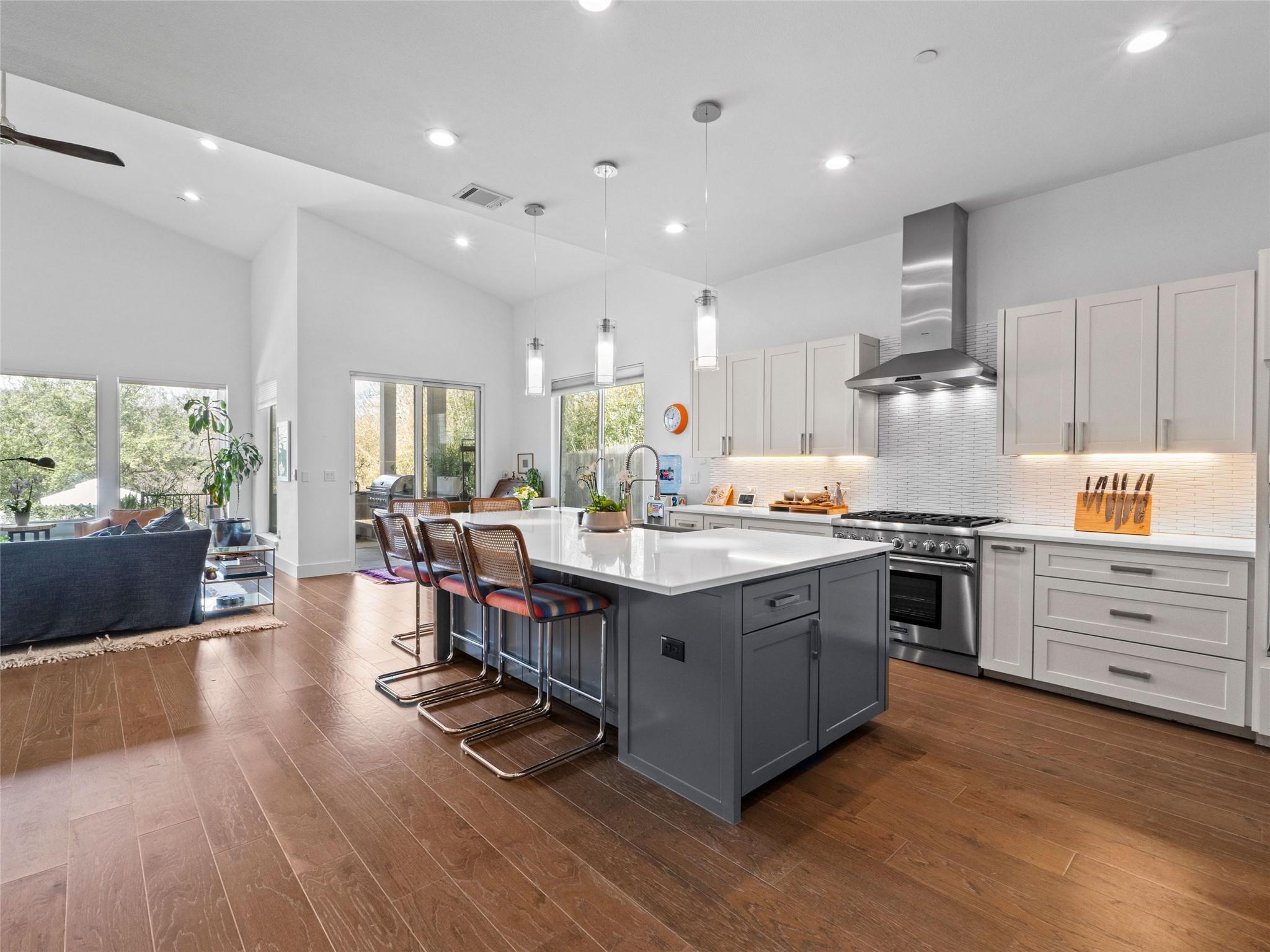 1006 Meriden Lane Austin TX 78703