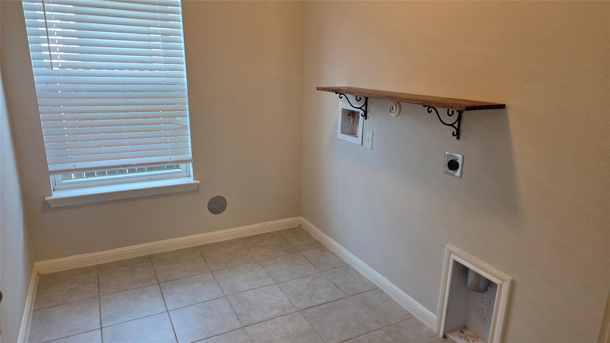 209 Winding Hollow Lane Georgetown TX 78628