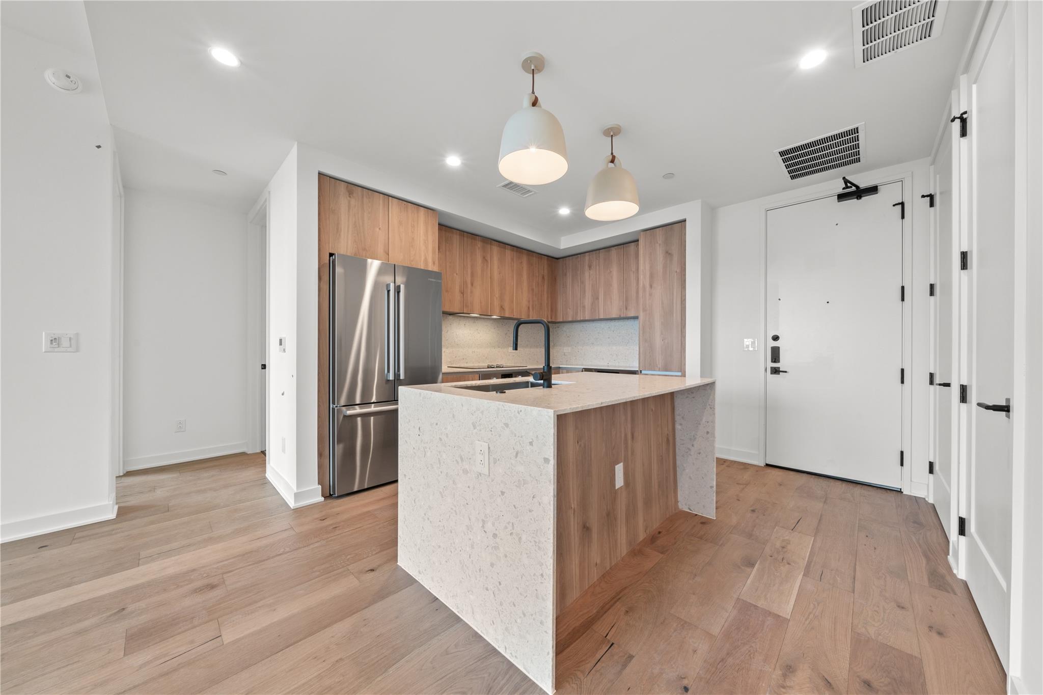 84 East Avenue Austin TX 78701