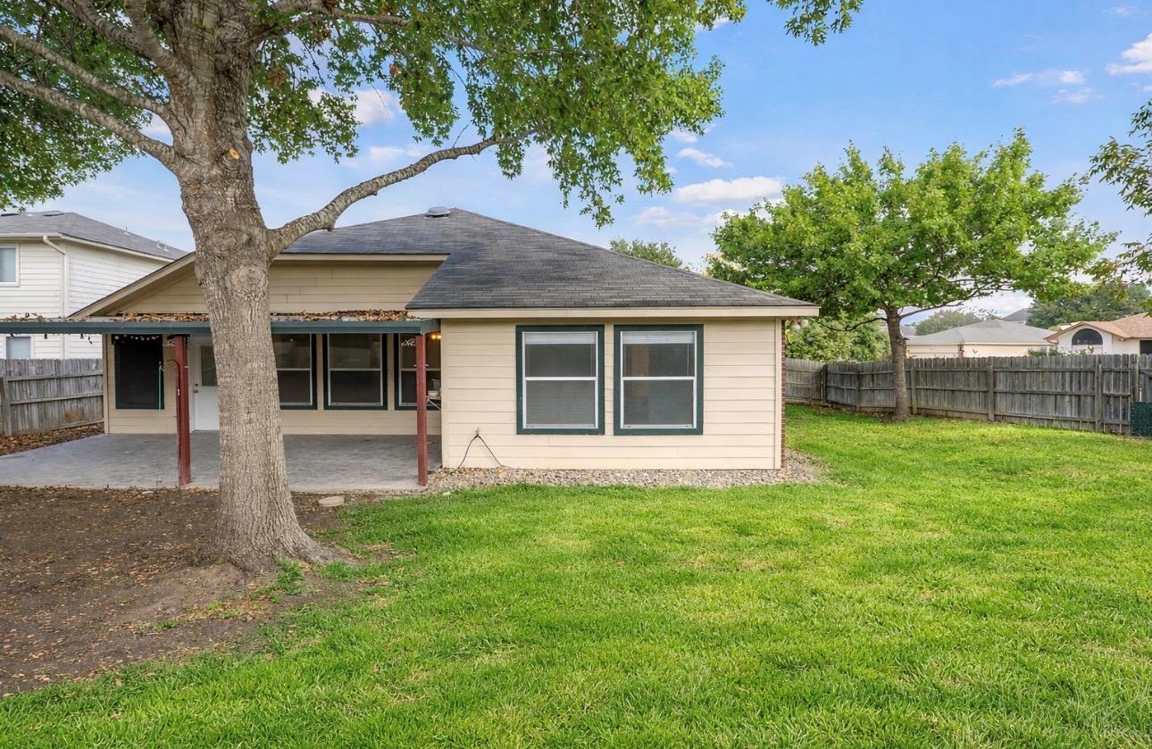 1611 Sunnycrest Circle New Braunfels TX 78130