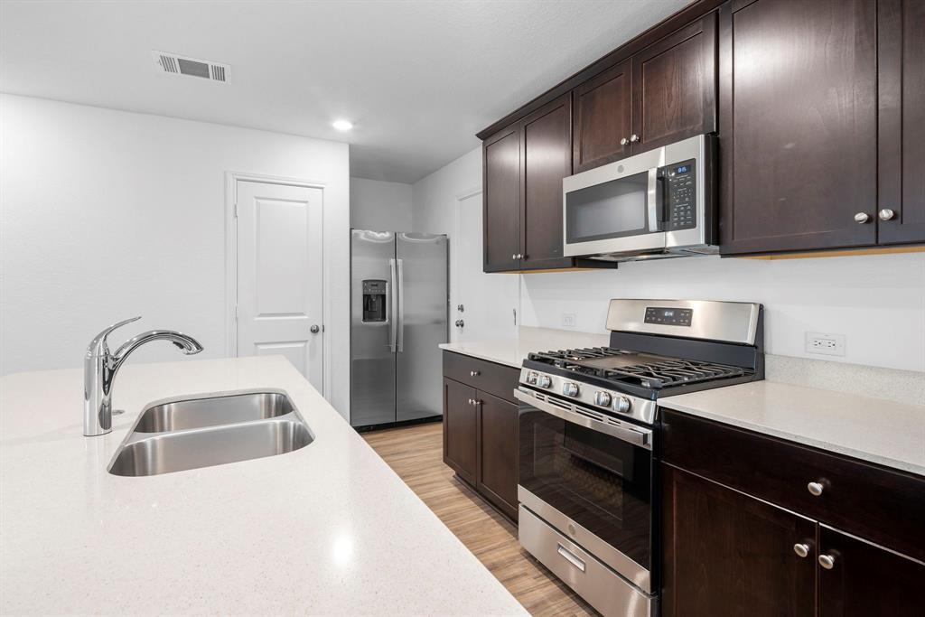 7136 Spotted Leaf Way Del Valle TX 78617
