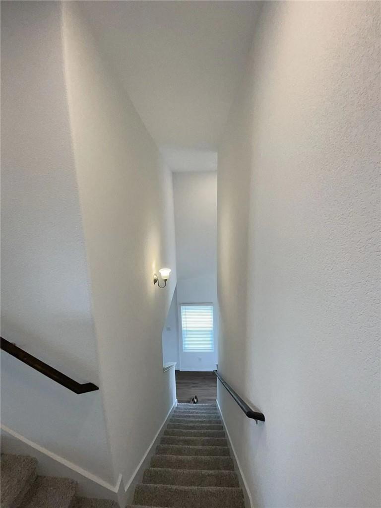 109 Canley Loop Hutto TX 78634