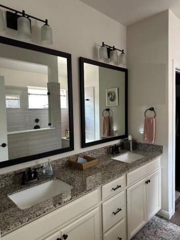 22208 Coyote Cave Trail Spicewood TX 78669