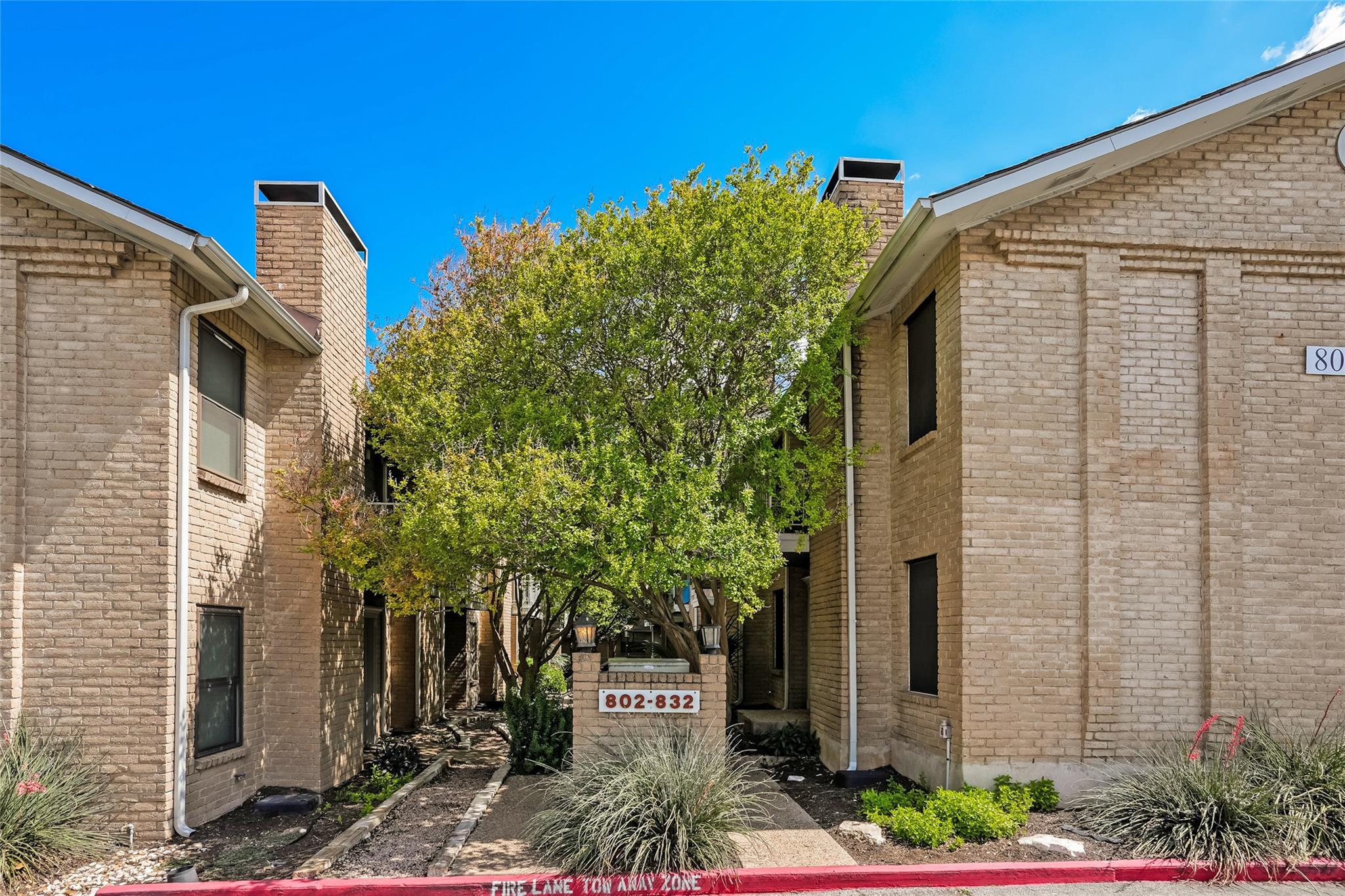 810 Banister Lane Austin TX 78704