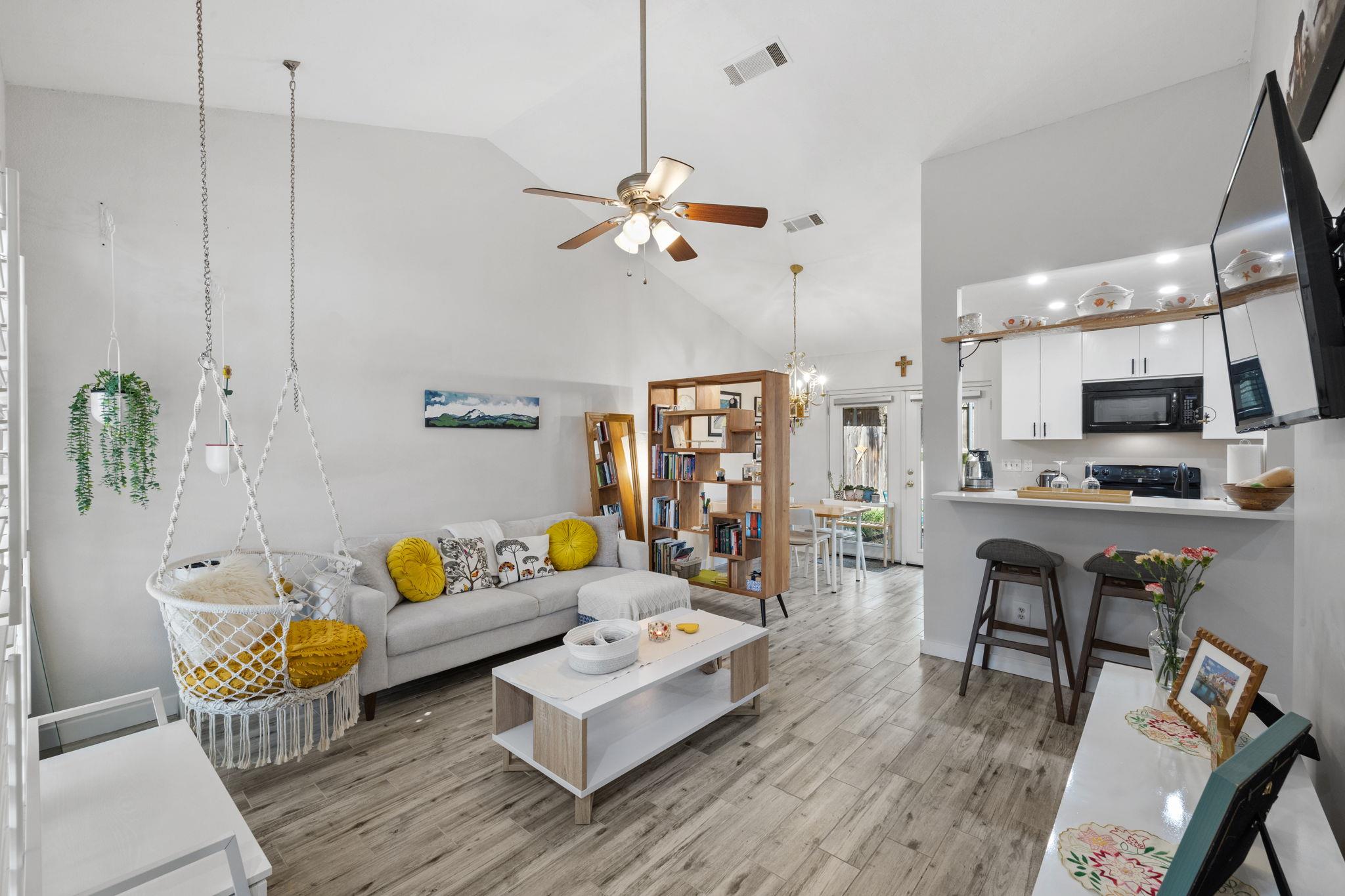1015 E Yager Lane Austin TX 78753