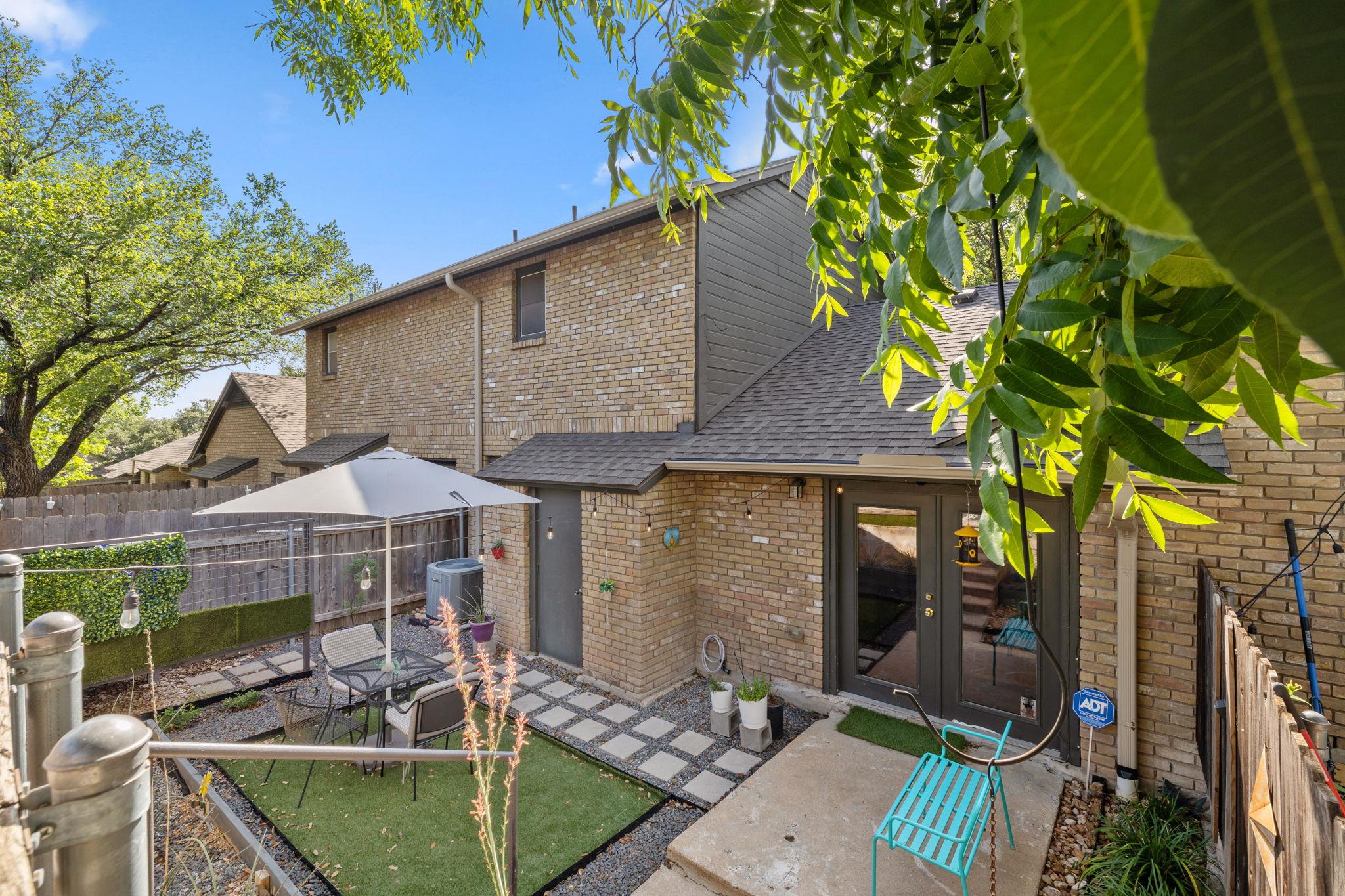 1015 E Yager Lane Austin TX 78753