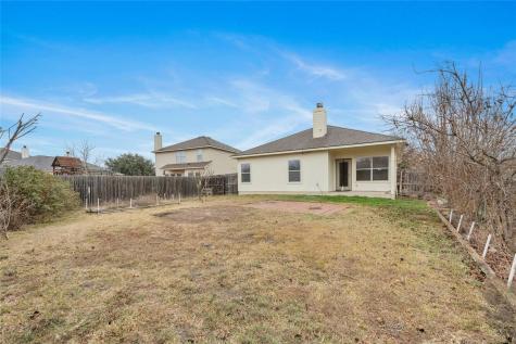 107 Saul Street Hutto TX 78634
